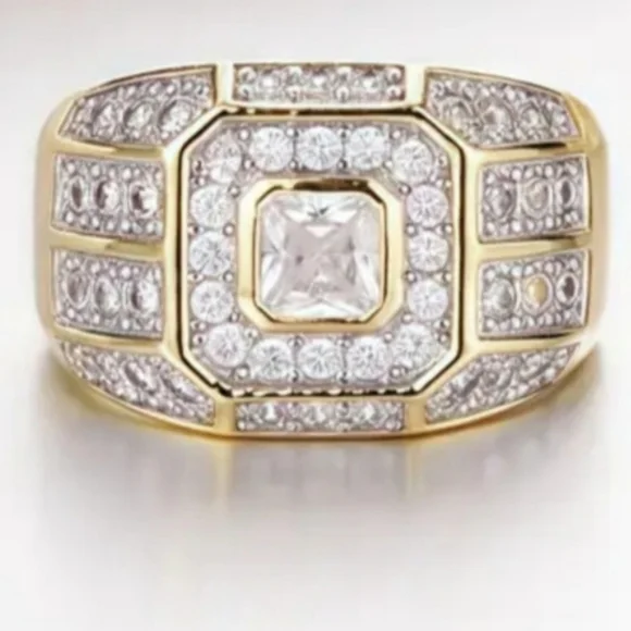 Gold and Silver Vintage Diamond Ring with Intricate Detailing Sz 11